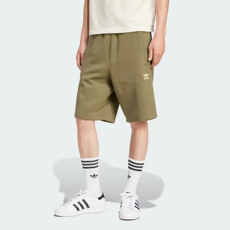 Short Trefoil Essentials Olive Strata
