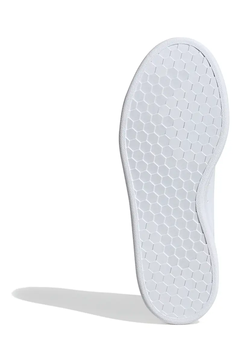 Sneakers bianche con dettaglio argento in materiale riciclato Adidas Urban Court [WHITE miniatura 5