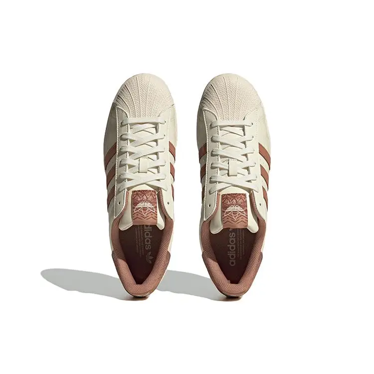 Superstar Taglio Laser Goffrato - Gesso Chiaro Strata Sneakers Unisex Bianco Gesso-Bianco Meraviglia-Bianco IF0504 44⅔ miniatura 4