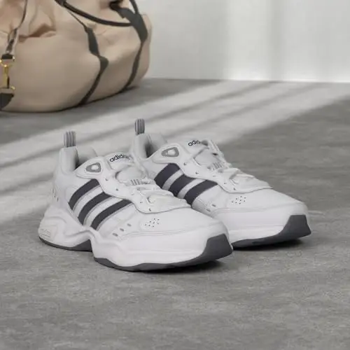 adidas Uomo Strutter Shoes, Cloud White Dark Blue Matte Silver, 47 1/3 EU miniatura 2