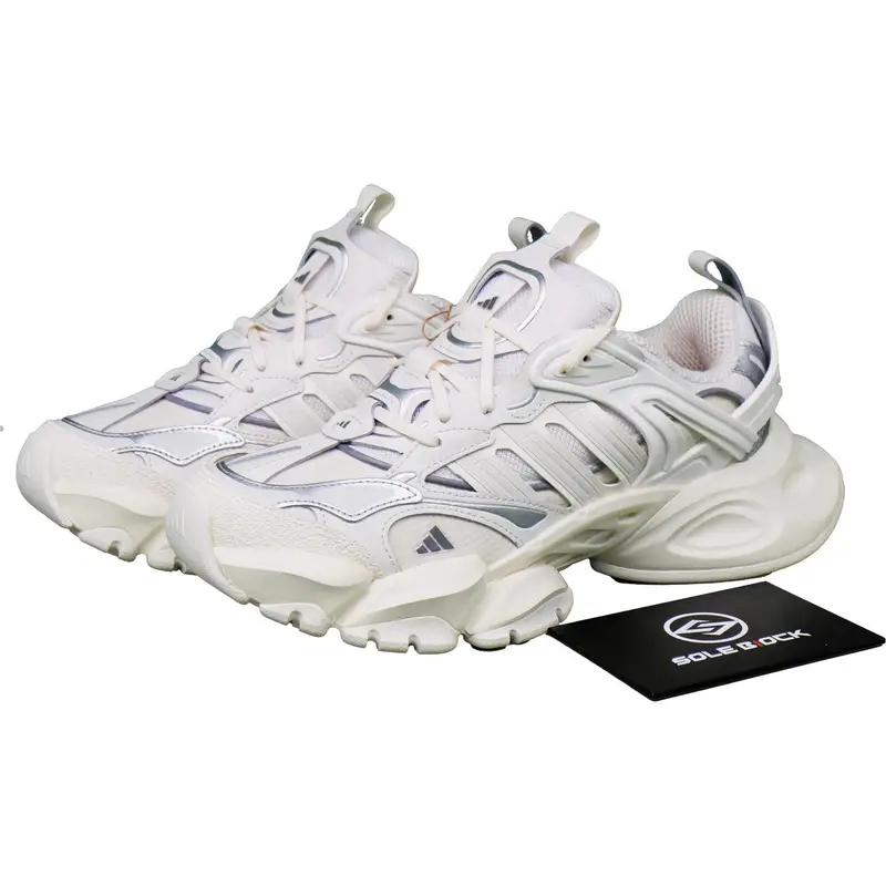XLG Runner Deluxe Bianco Argento Metallizzato IH7795 Unisex EU 45 bianco