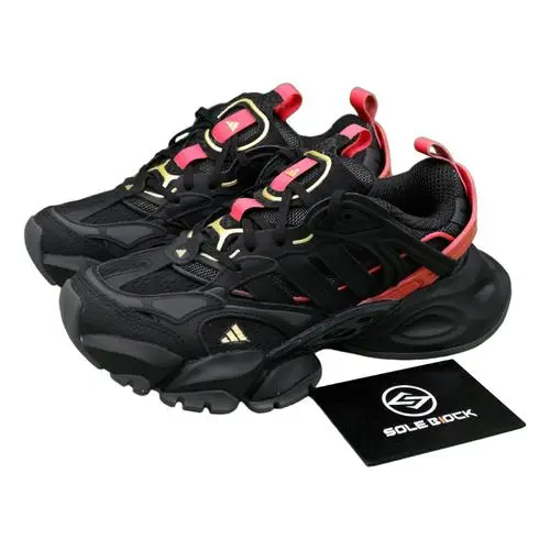 XLG RUNNER DELUXE CNY anno del serpente Nero JQ2974 Unisex EU 36 nero