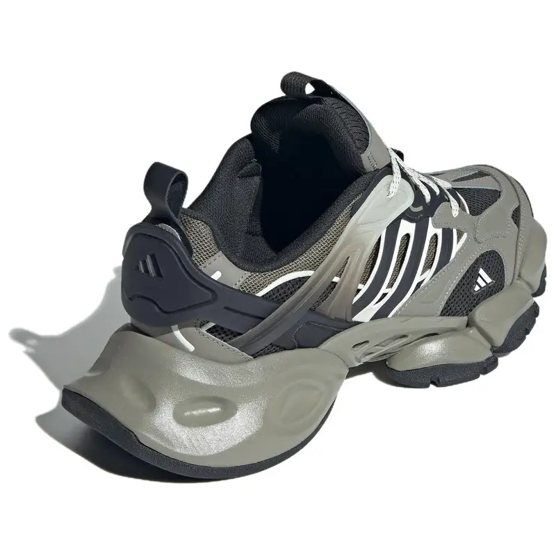 XLG Runner Deluxe Grigio Nero Sneakers Unisex Argento-Ciottolo Carbonio Avorio JR8078 44⅔ miniatura 4