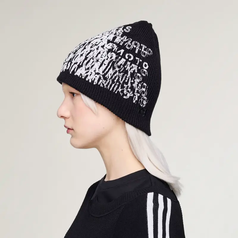 Y-3 GRAPHIC BEANIE Black miniatura 2