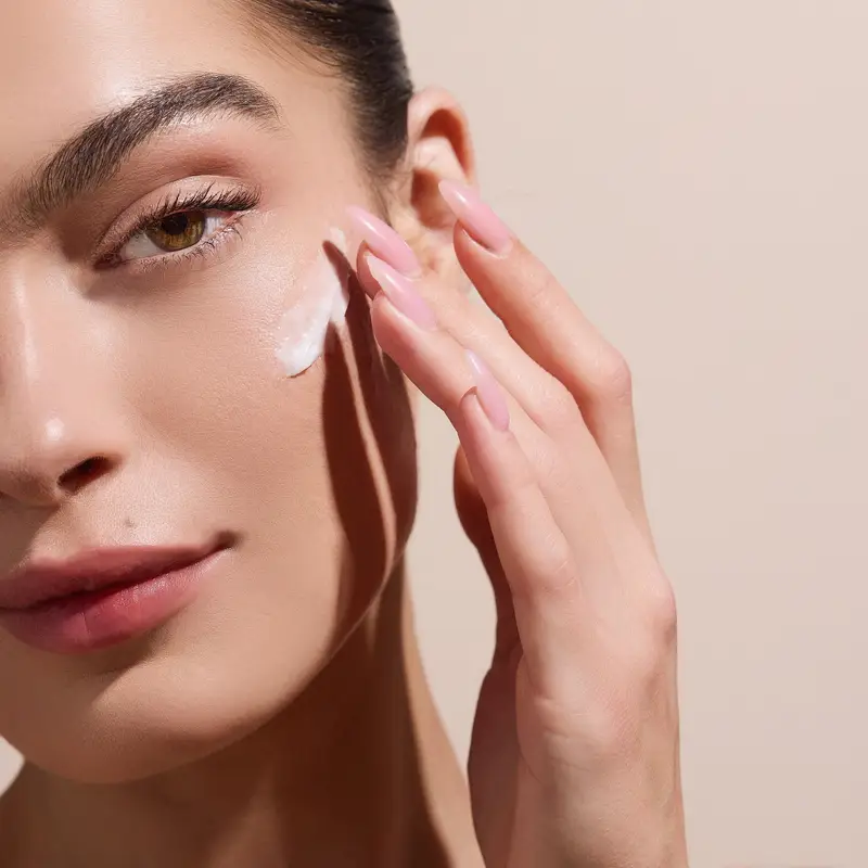 Even Tone & Radiance Dark Spot Correcting Gel Cream - Crema antimacchie viso miniatura 3