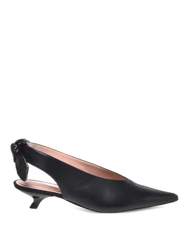 Slingback in pelle appuntita con dettaglio Nero