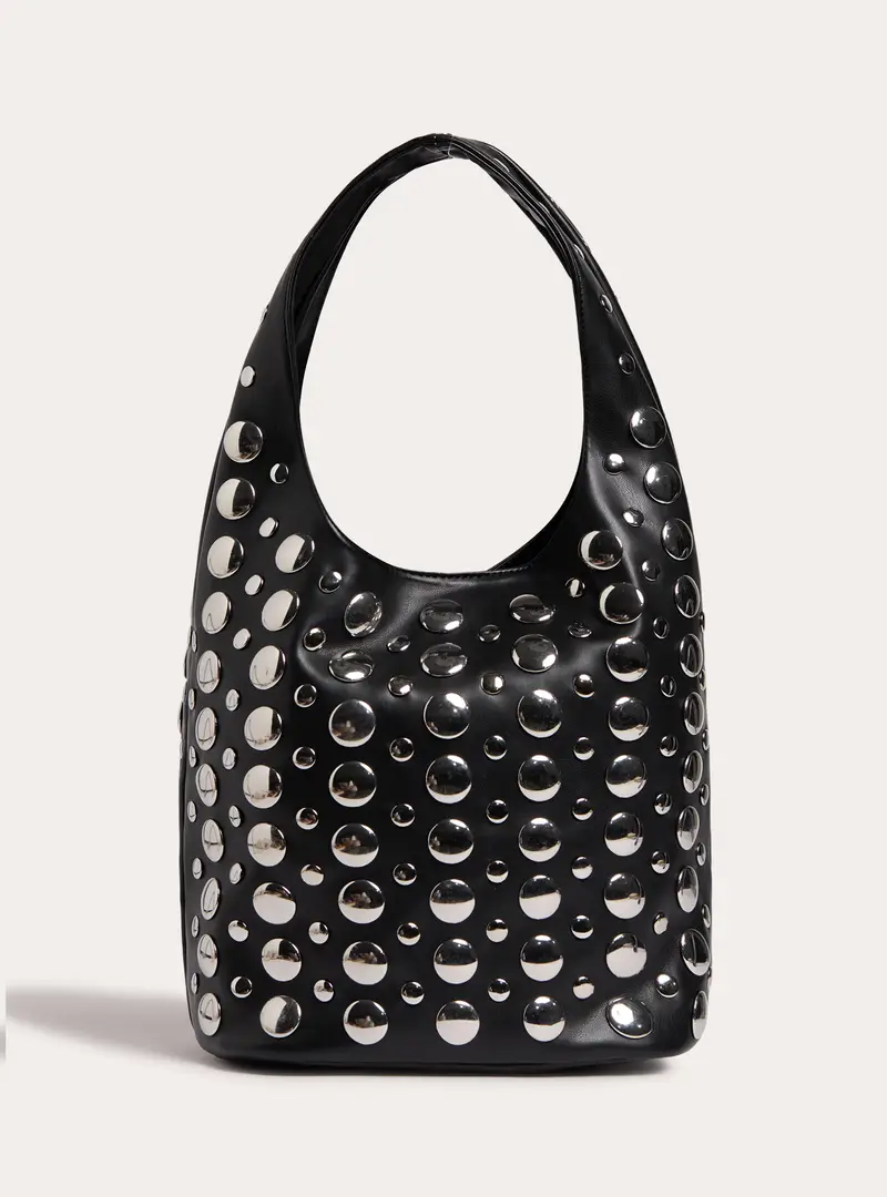 Borsa a secchiello con borchie