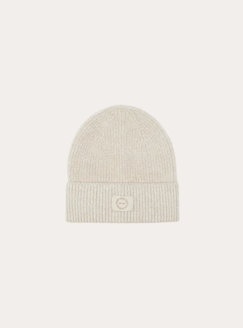 Cappello beanie con etichetta