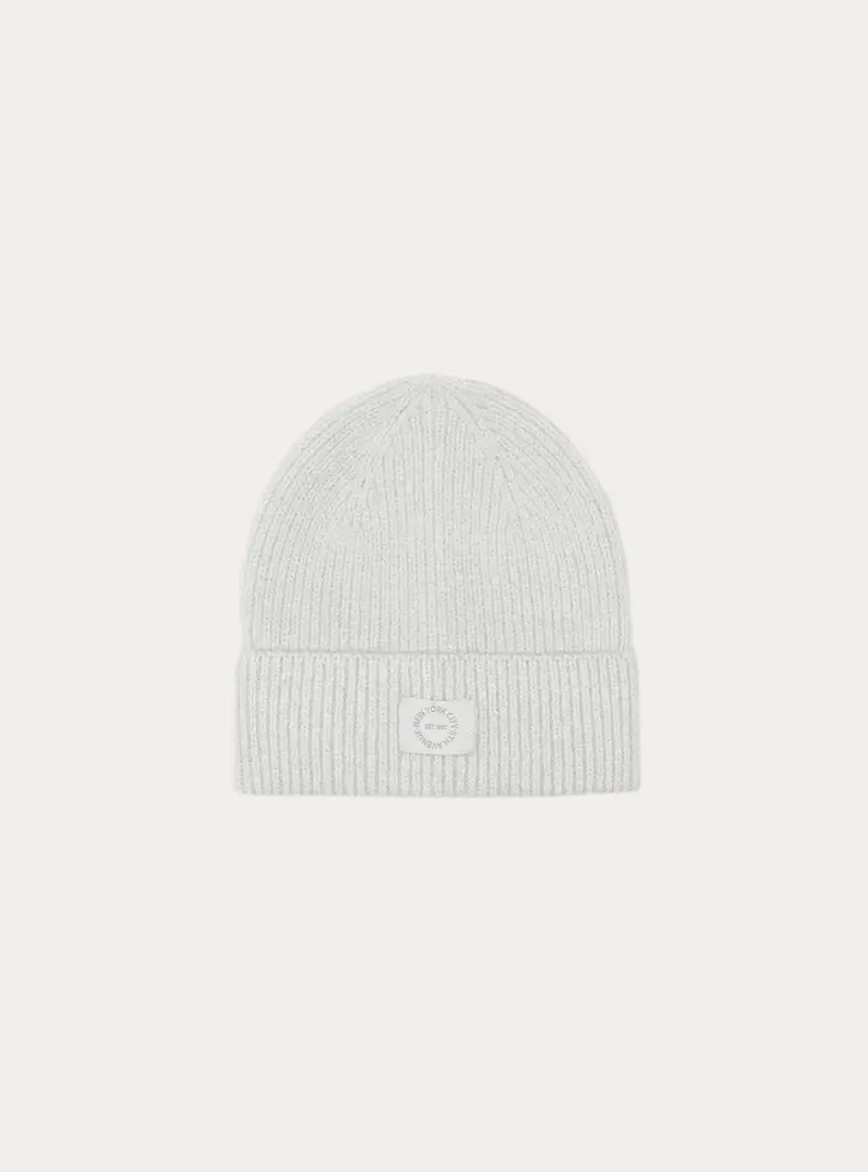 Cappello beanie con etichetta