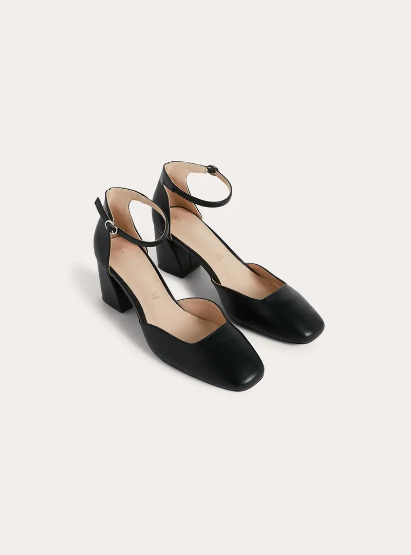 Decollete punta squadrata con cinturino BK1 BLACK