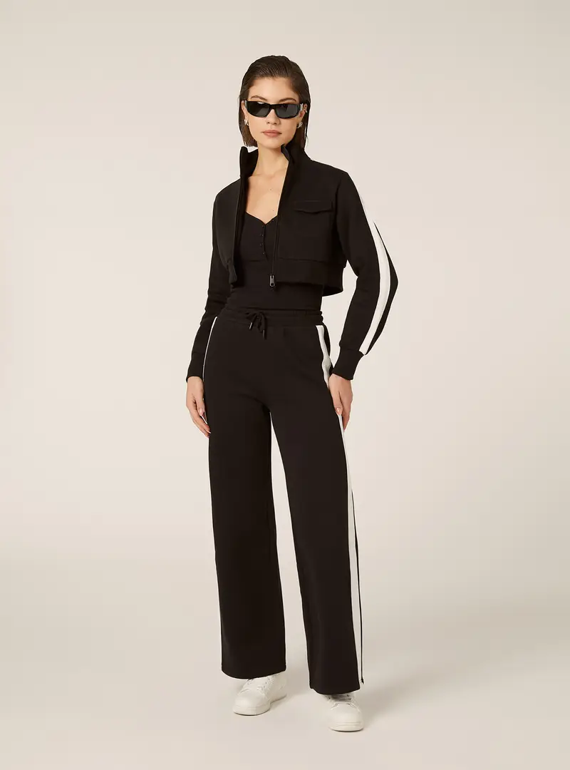 Felpa cropped zip con bande laterali BK1 BLACK
