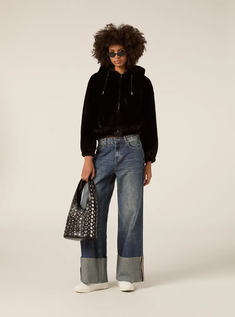 Giubbotto con cappuccio in pelliccia sintetica BK1 BLACK