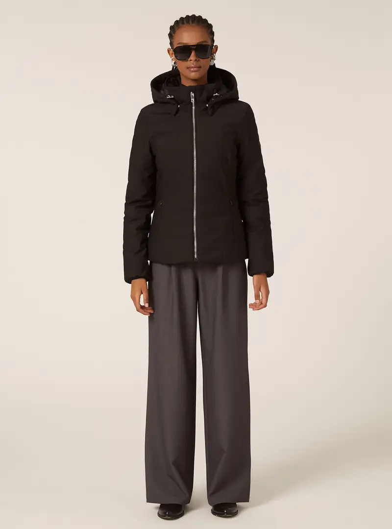 Giubbotto tecnico con cappuccio