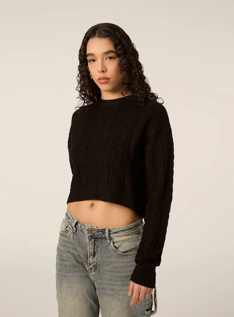 Maglia con collo rotondo a trecce BK1 BLACK