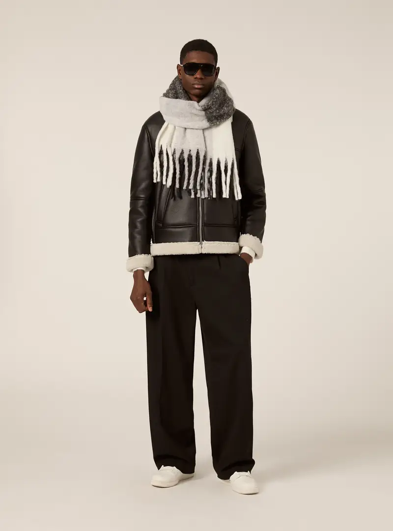 Montone effetto pelle BK1 BLACK