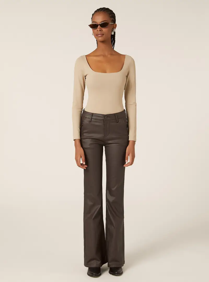 Pantaloni ecopelle flare