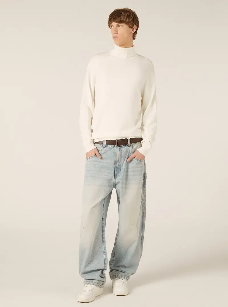 Pullover collo alto in morbida viscosa WH2 WHITE