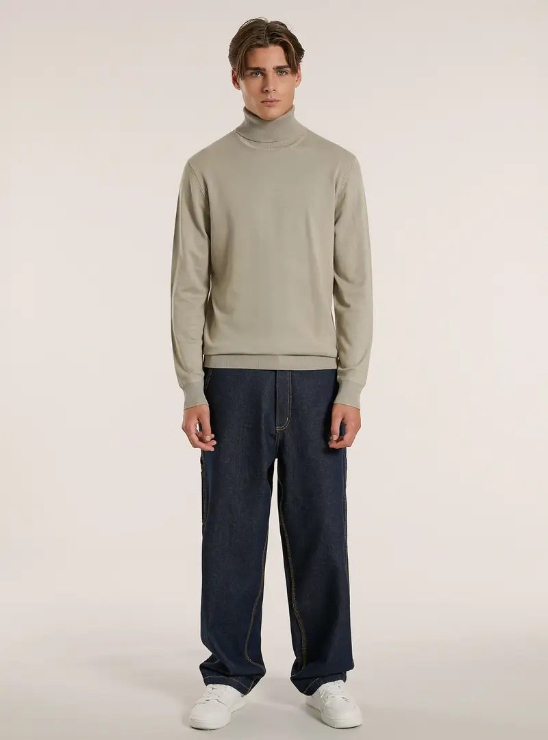 Pullover collo alto in viscosa