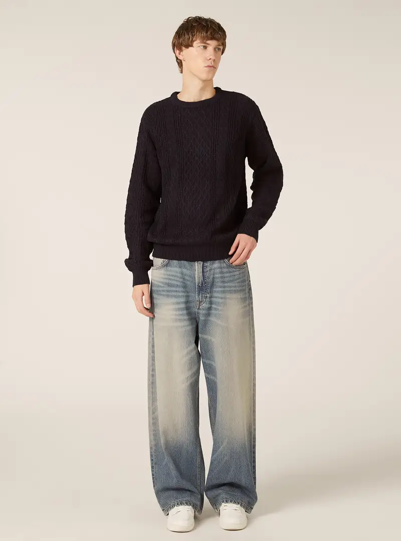 Pullover girocollo con trecce