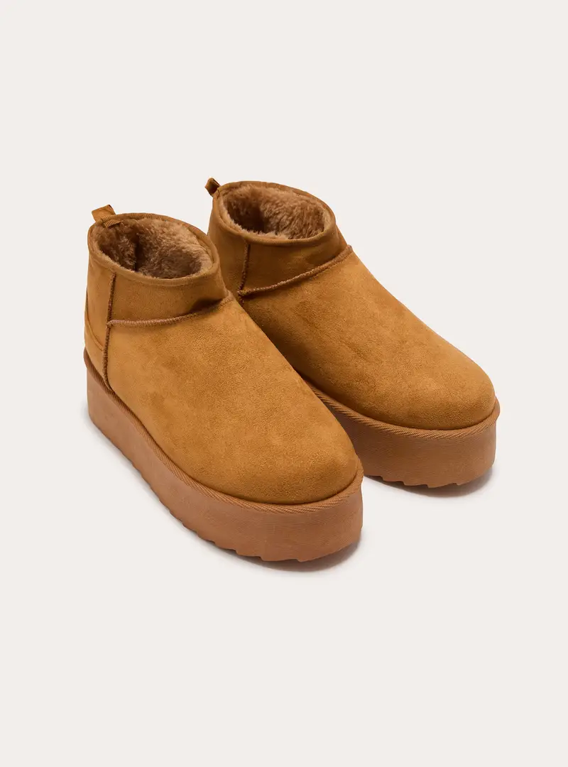 Stivaletti scamosciati con platform