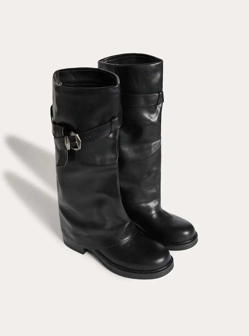 Stivali con risvolto