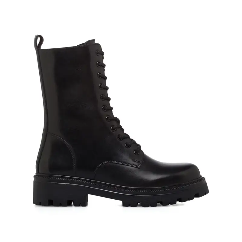 Anfibi neri da donna in pelle con lacci