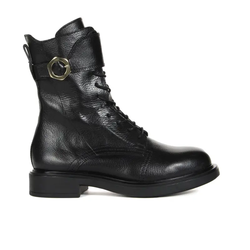 Anfibi neri in pelle con lacci e fibbia esagonale