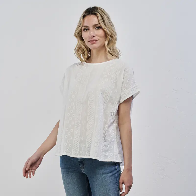 Blusa bianca da donna in cotone ricamato