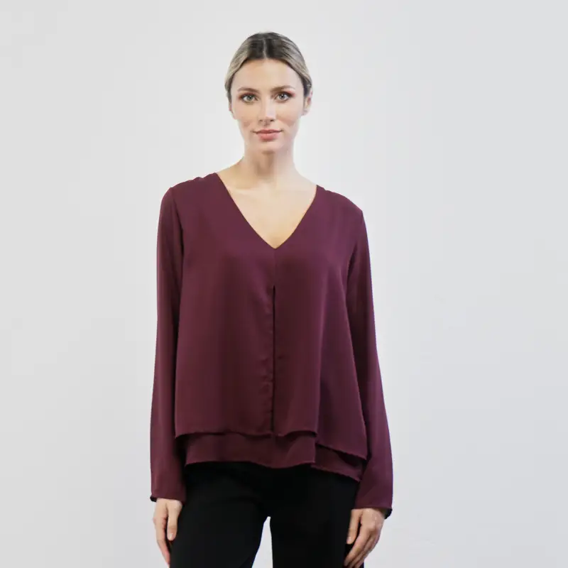 Blusa bordeau morbida con scollo a V