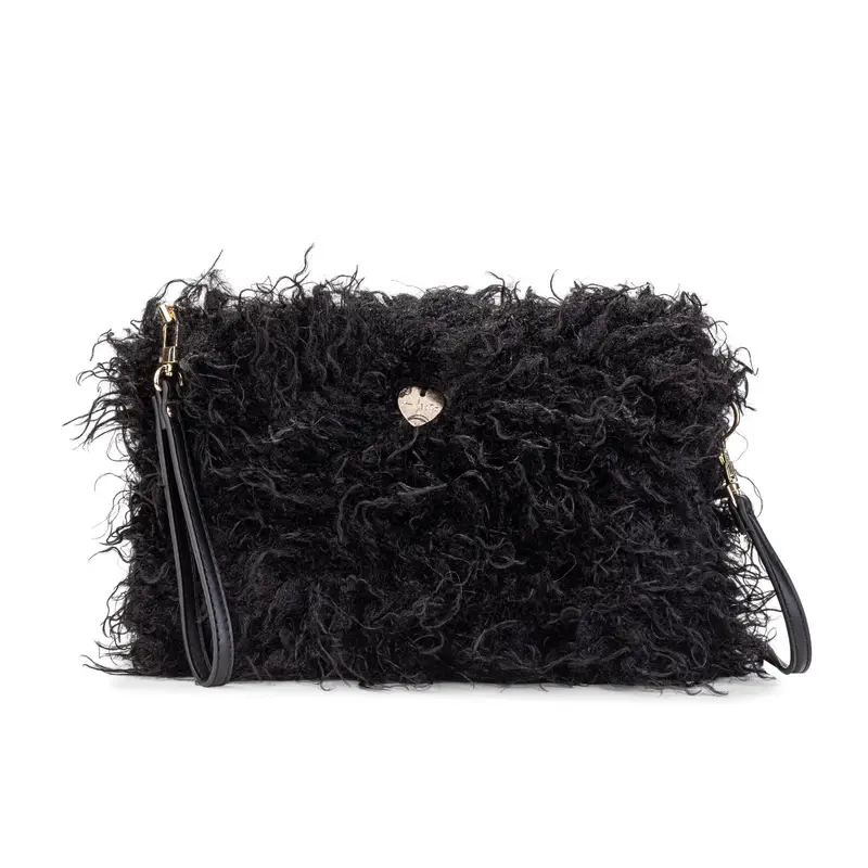 Borsa nera in peluche con tracolla removibile e laccetto