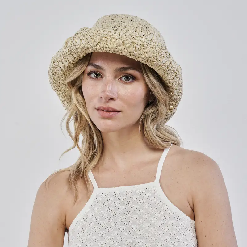 Cappello beige da mare da donna effetto paglia intrecciata