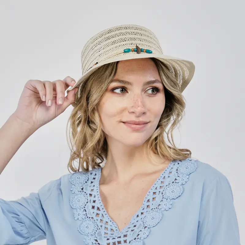 Cappello beige da mare effetto paglia con perline