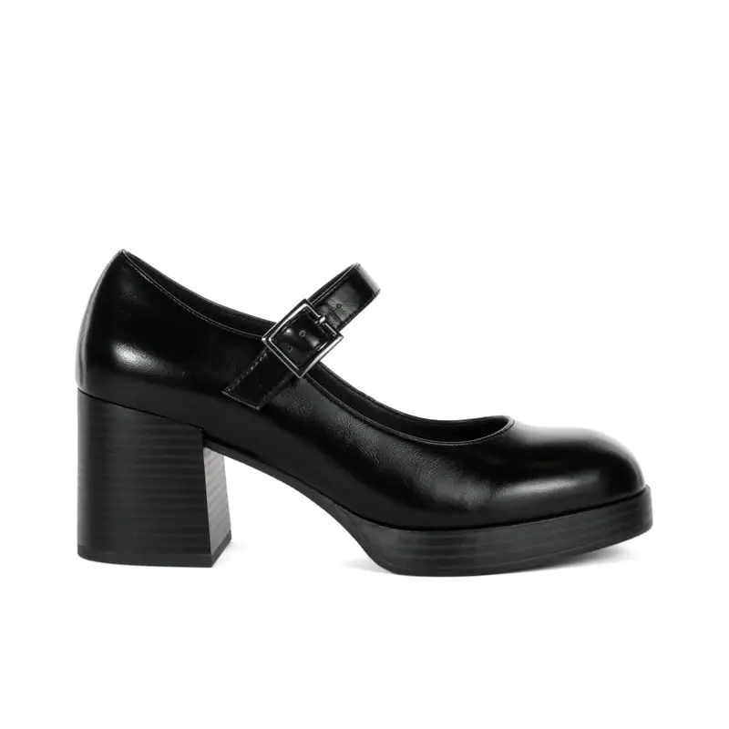 Decolletè nere con tacco medio largo, plateau e cinturino