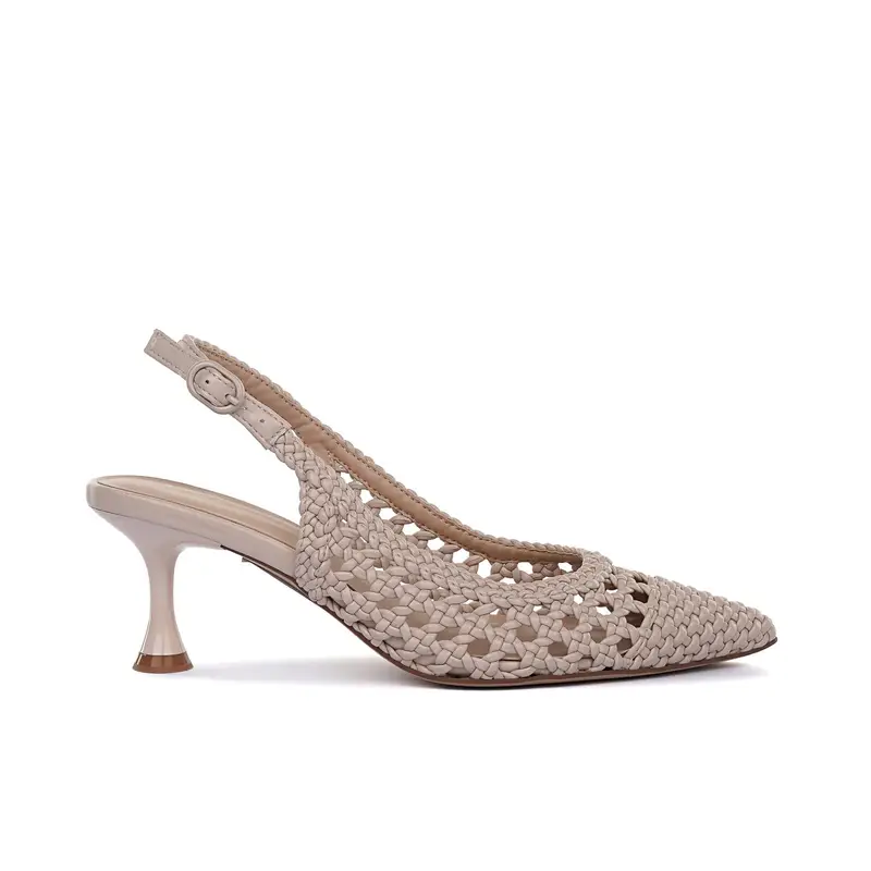 Decolletè slingback beige intrecciate a punta con tacco medio a rocchetto