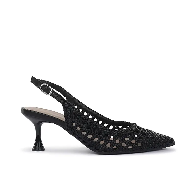 Decolletè slingback nere intrecciate a punta con tacco medio a rocchetto