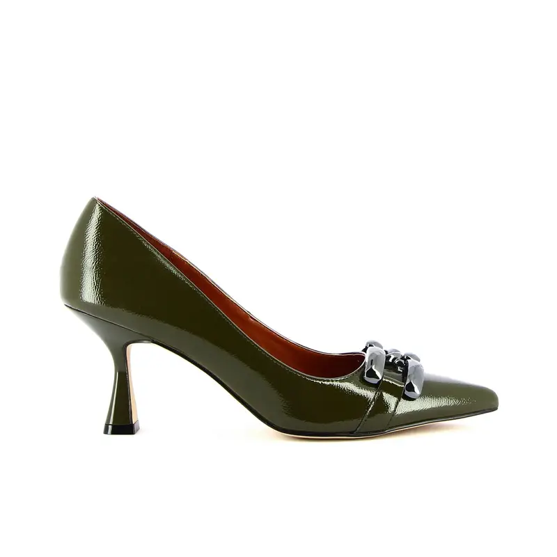 Decolletè verdi lucide a punta con tacco medio a rocchetto