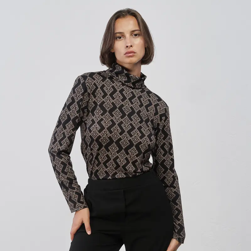 Dolcevita nera da donna con stampa geometrica