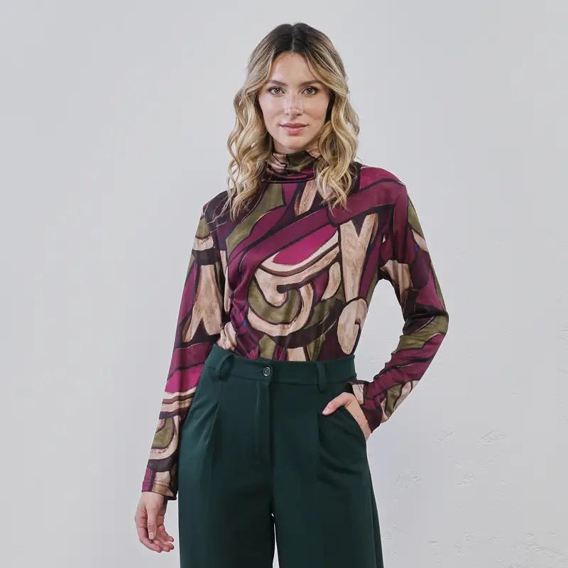 Dolcevita viola da donna in fantasia geometrica