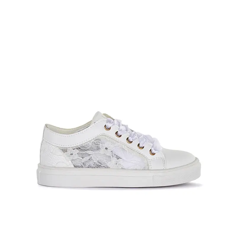 Sneakers bianche da bambina con inserti in pizzo