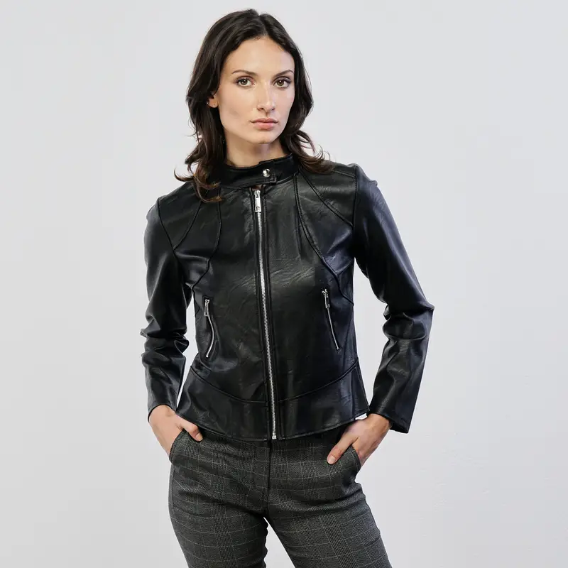 Giubbotto nero ecopelle modello biker