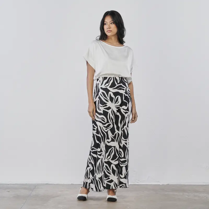 Gonna lunga da donna nera e bianca in stampa floreale