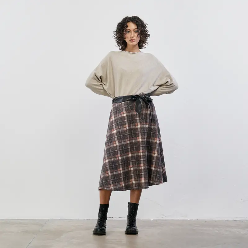 Gonna midi marrone fantasia check con fusciacca in vita