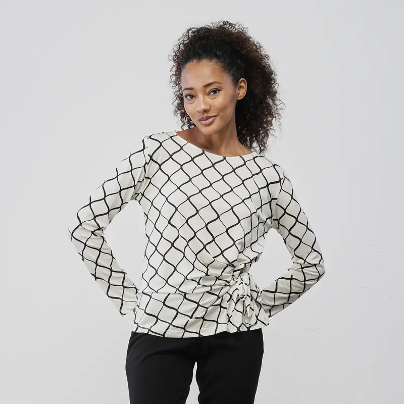 Maglia bianca da donna in fantasia geometrica con nodo