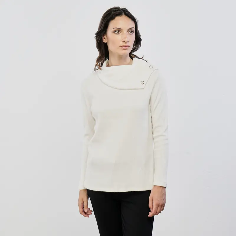 Maglia bianco panna con collo ampio