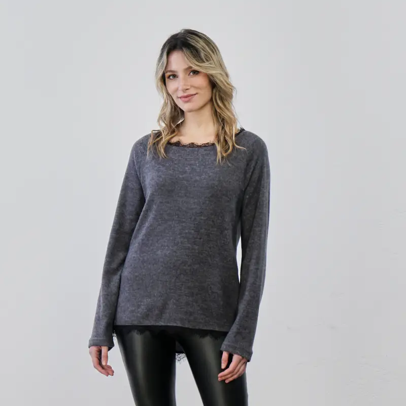 Maglia grigia con inserti in pizzo