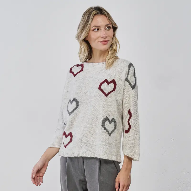 Maglione grigio chiaro da donna con cuori