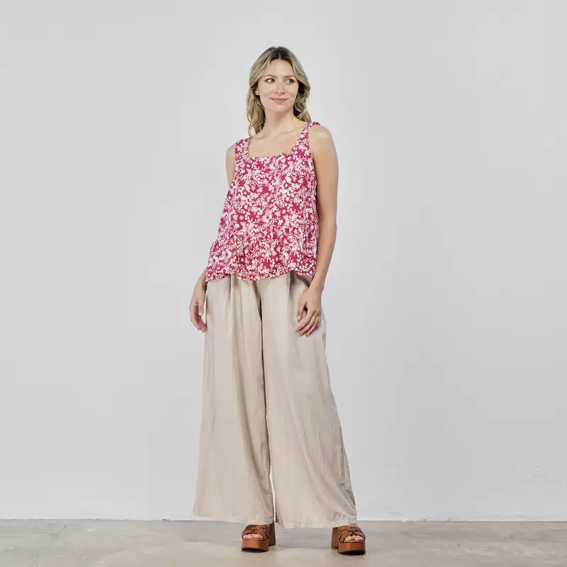 Pantaloni beige ampi con coulisse in vita