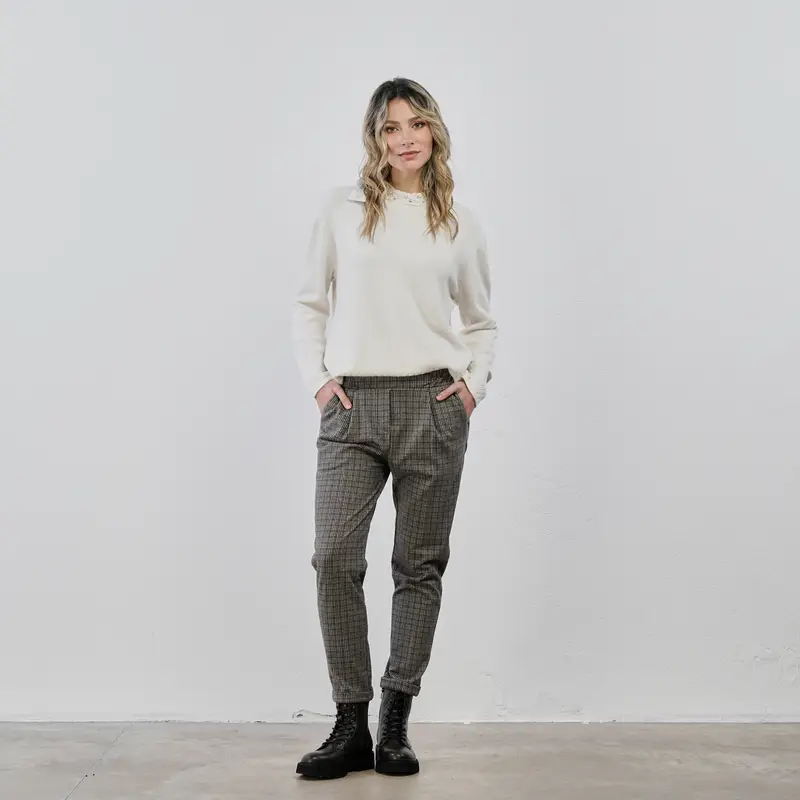 Pantaloni lumghi grigi in stampa check con tasche e pinces