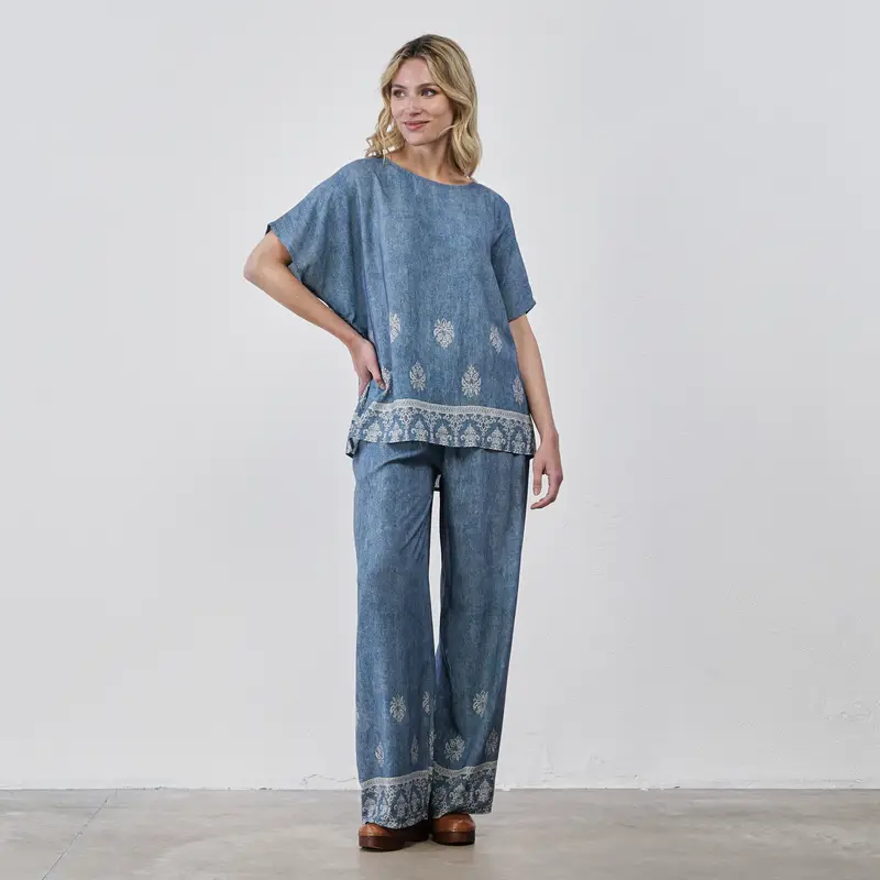 Pantaloni lunghi morbidi azzurri da donna con ricami