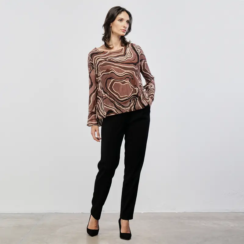 Pantaloni neri con tasche